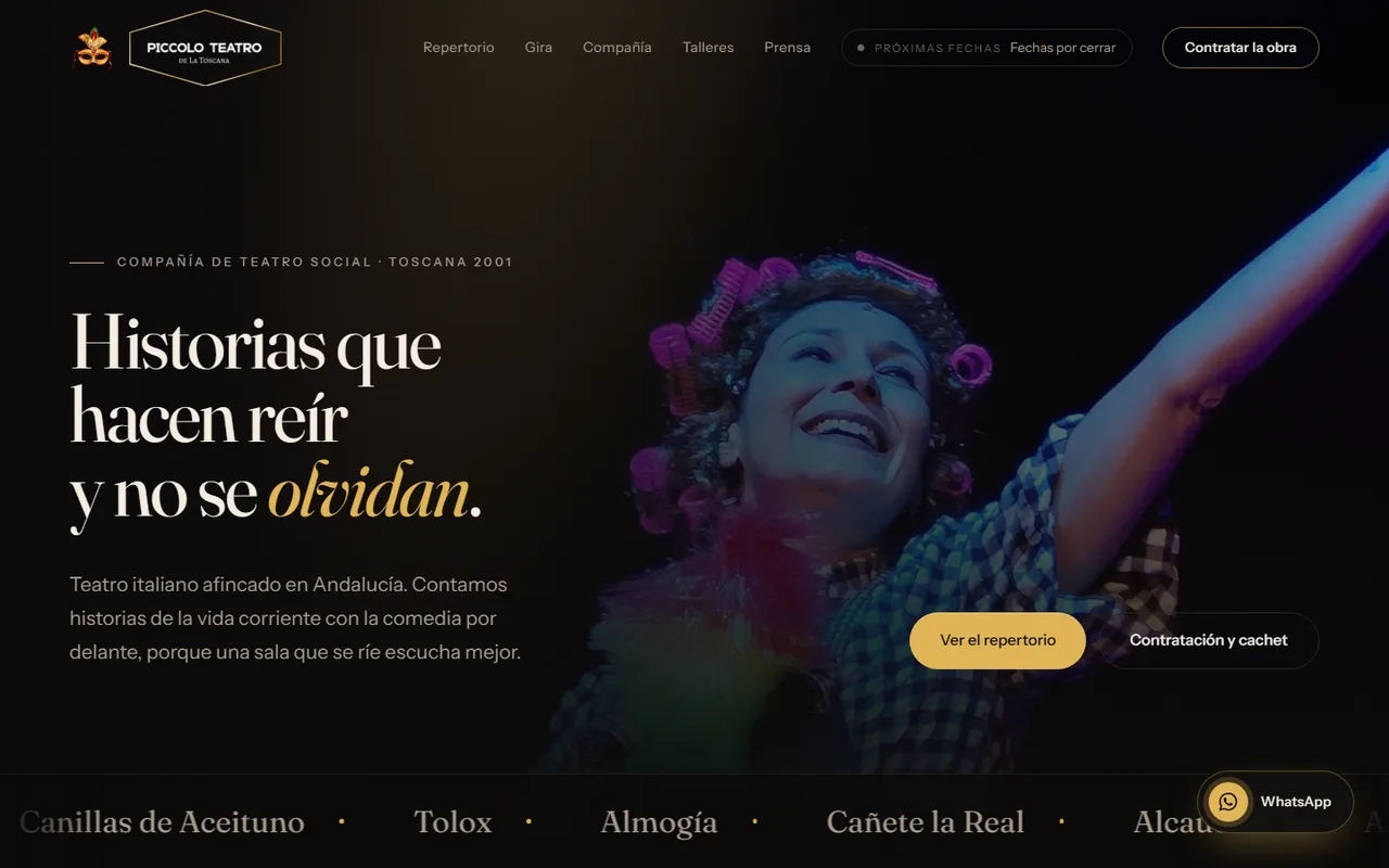 Portada de Piccolo Teatro de la Toscana con una actriz en escena